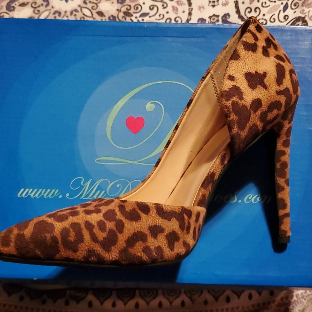 Cheetah Heels - Picture 2 of 6